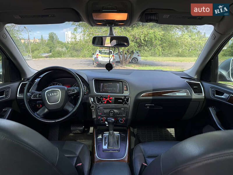 Позашляховик / Кросовер Audi Q5 2012 в Кривому Розі