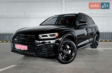 Внедорожник / Кроссовер Audi Q5 2018 в 