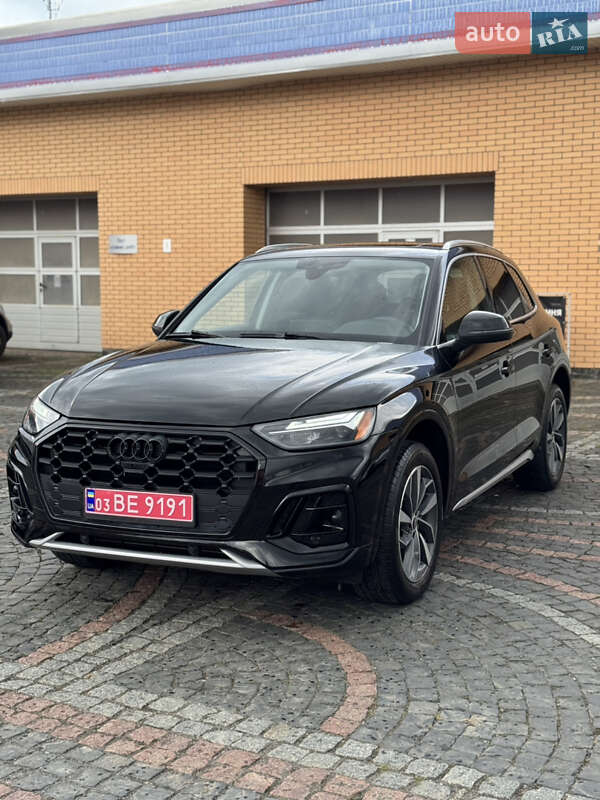 Позашляховик / Кросовер Audi Q5 2021 в Луцьку