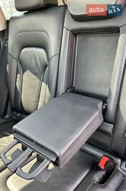 Позашляховик / Кросовер Audi Q5 2012 в 