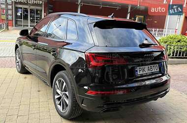 Внедорожник / Кроссовер Audi Q5 2024 в 