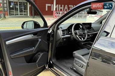Внедорожник / Кроссовер Audi Q5 2024 в 