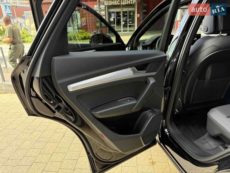 Позашляховик / Кросовер Audi Q5 2024 в Львові