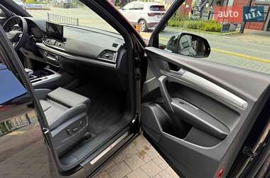 Внедорожник / Кроссовер Audi Q5 2024 в 