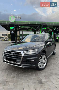 Позашляховик / Кросовер Audi Q5 2018 в Дніпрі