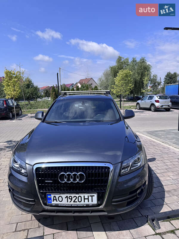 Позашляховик / Кросовер Audi Q5 2011 в Ужгороді