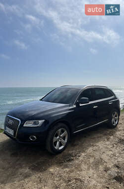 Внедорожник / Кроссовер Audi Q5 2015 в 