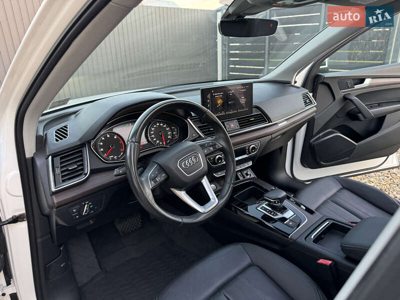 Внедорожник / Кроссовер Audi Q5 2021 в Стрые