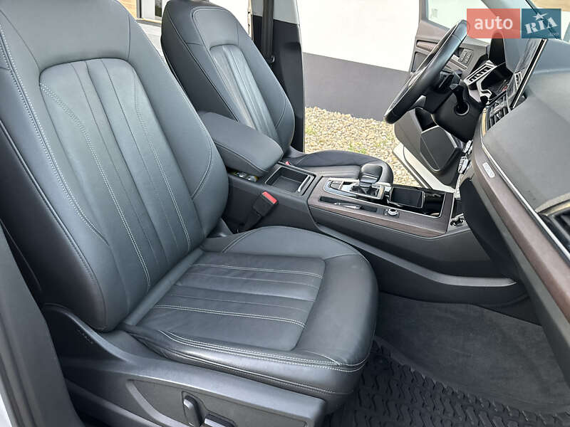 Внедорожник / Кроссовер Audi Q5 2021 в Стрые