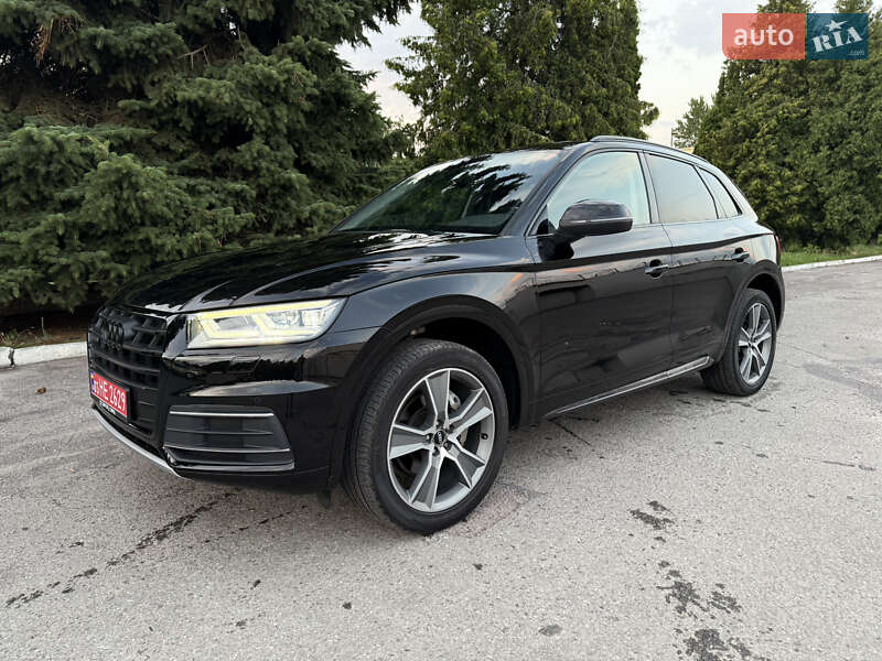 Позашляховик / Кросовер Audi Q5 2019 в Києві
