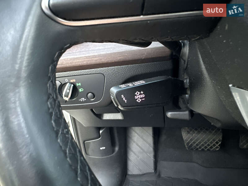 Внедорожник / Кроссовер Audi Q5 2021 в Стрые