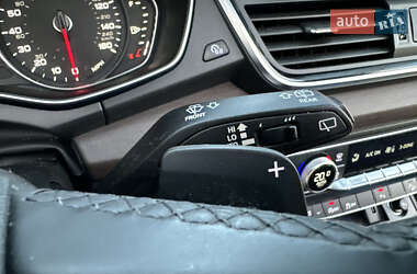 Внедорожник / Кроссовер Audi Q5 2021 в 