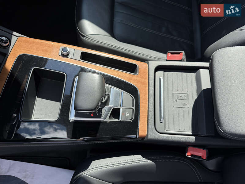 Позашляховик / Кросовер Audi Q5 2021 в Ірпені