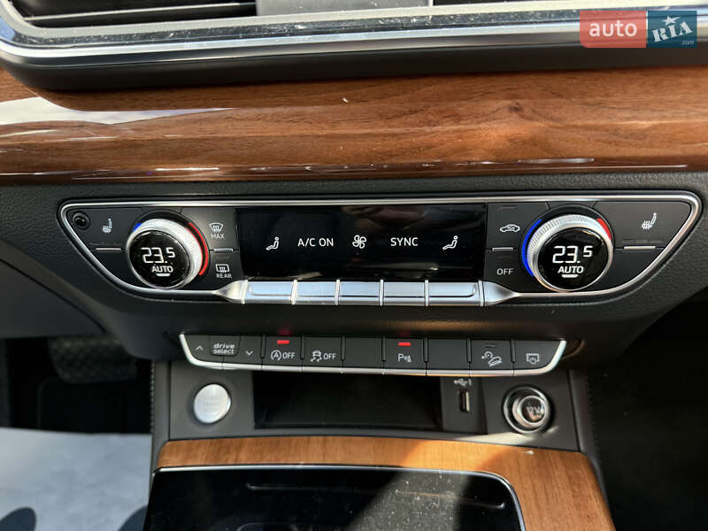 Позашляховик / Кросовер Audi Q5 2021 в Ірпені