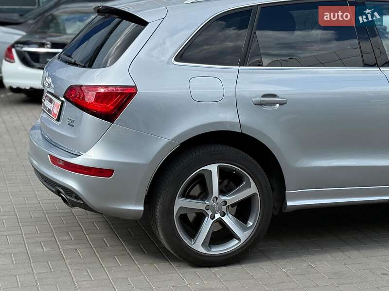 Внедорожник / Кроссовер Audi Q5 2015 в Одессе