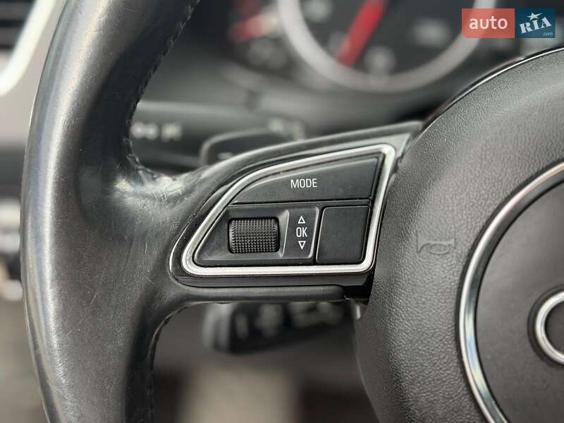 Внедорожник / Кроссовер Audi Q5 2015 в Одессе