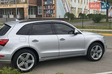 Позашляховик / Кросовер Audi Q5 2016 в 