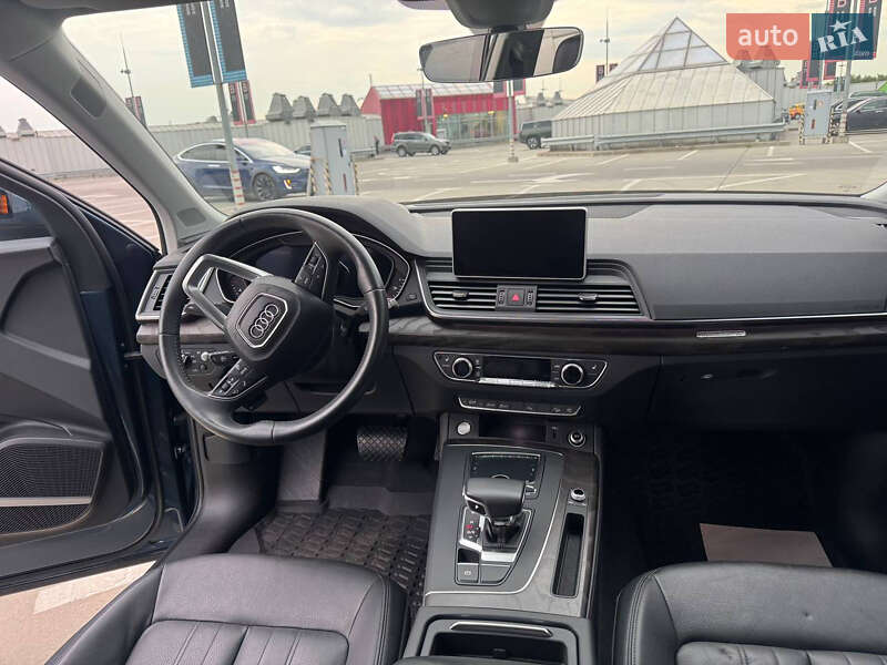 Внедорожник / Кроссовер Audi Q5 2018 в Киеве
