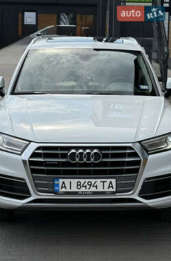 Внедорожник / Кроссовер Audi Q5 2020 в 
