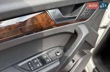 Внедорожник / Кроссовер Audi Q5 2020 в 