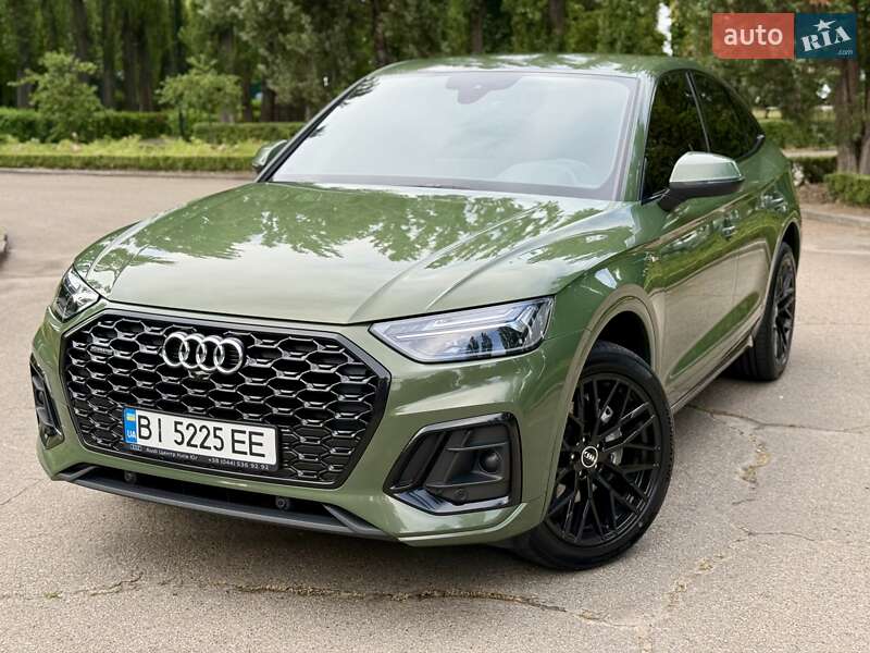 Позашляховик / Кросовер Audi Q5 2021 в Києві