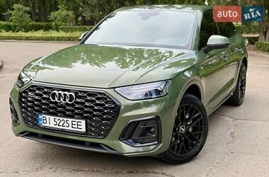 Внедорожник / Кроссовер Audi Q5 2021 в 
