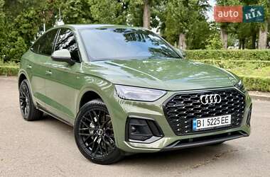 Внедорожник / Кроссовер Audi Q5 2021 в 