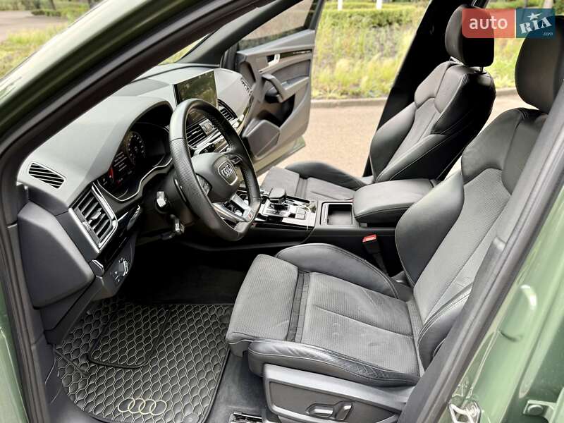 Позашляховик / Кросовер Audi Q5 2021 в Києві