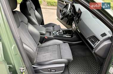 Внедорожник / Кроссовер Audi Q5 2021 в 