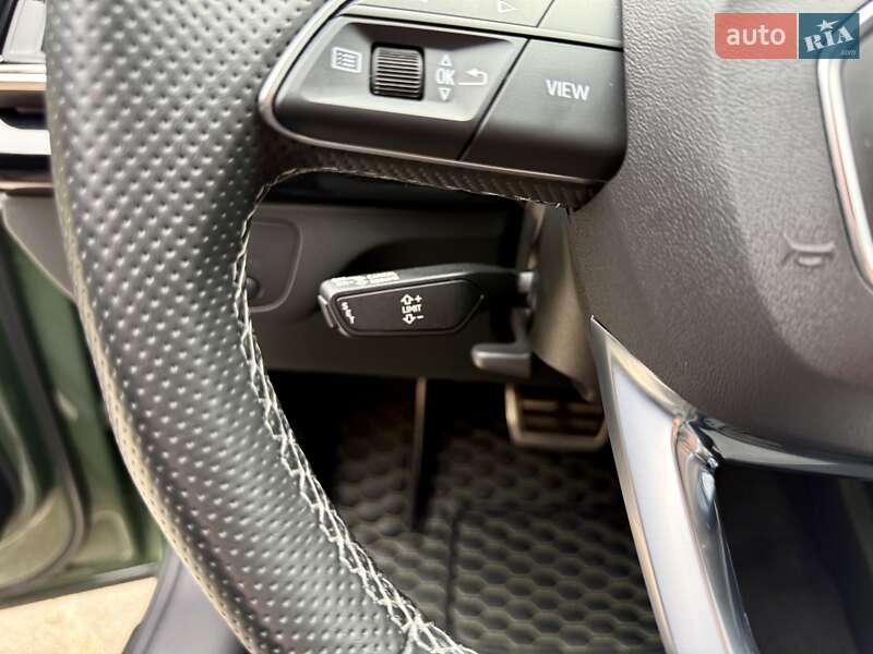Позашляховик / Кросовер Audi Q5 2021 в Києві