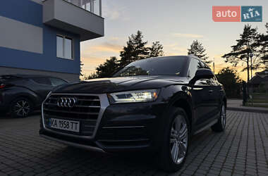 Внедорожник / Кроссовер Audi Q5 2018 в 