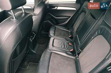 Внедорожник / Кроссовер Audi Q5 2011 в 