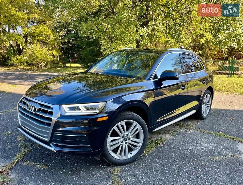 Внедорожник / Кроссовер Audi Q5 2019 в 
