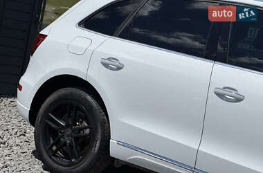 Внедорожник / Кроссовер Audi Q5 2015 в 