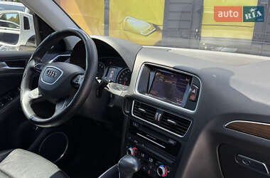 Внедорожник / Кроссовер Audi Q5 2015 в 