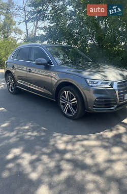 Внедорожник / Кроссовер Audi Q5 2020 в 