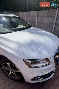 Внедорожник / Кроссовер Audi Q5 2016 в 