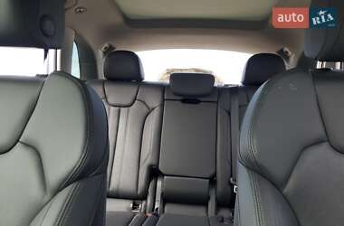 Внедорожник / Кроссовер Audi Q5 2019 в 