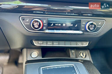 Внедорожник / Кроссовер Audi Q5 2018 в 
