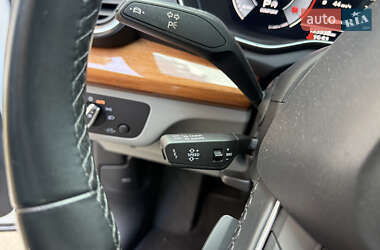 Внедорожник / Кроссовер Audi Q5 2021 в 