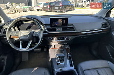 Позашляховик / Кросовер Audi Q5 2018 в 