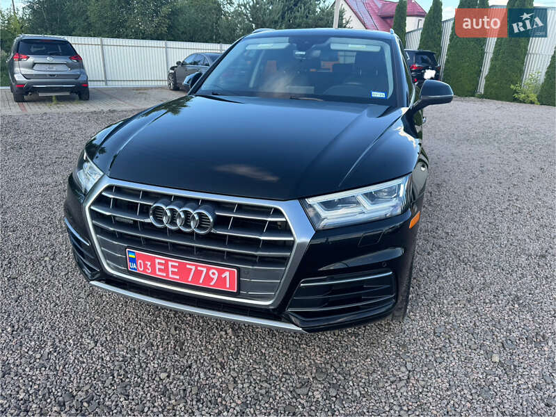 Внедорожник / Кроссовер Audi Q5 2018 в Луцке