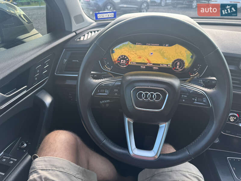 Внедорожник / Кроссовер Audi Q5 2018 в Луцке