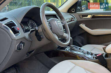 Внедорожник / Кроссовер Audi Q5 2012 в 