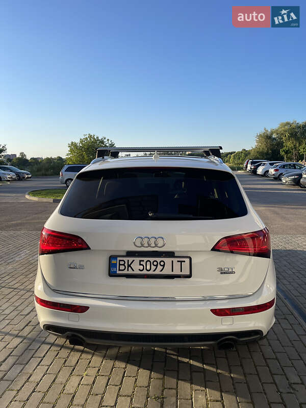 Внедорожник / Кроссовер Audi Q5 2016 в Ровно