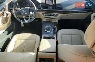 Внедорожник / Кроссовер Audi Q5 2020 в 
