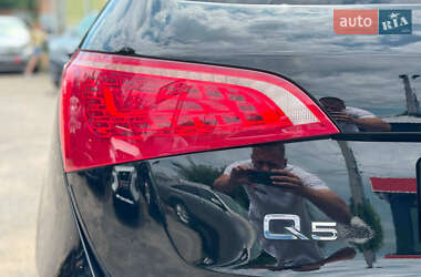 Внедорожник / Кроссовер Audi Q5 2012 в 