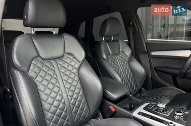 Внедорожник / Кроссовер Audi Q5 2020 в 