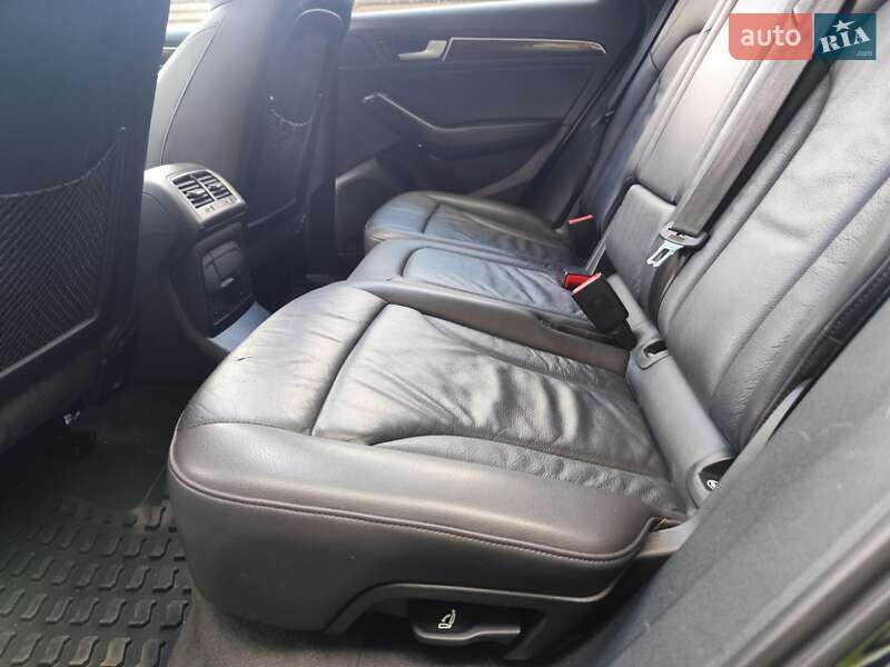 Внедорожник / Кроссовер Audi Q5 2015 в Луцке