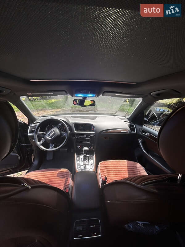 Внедорожник / Кроссовер Audi Q5 2014 в Великом Березном